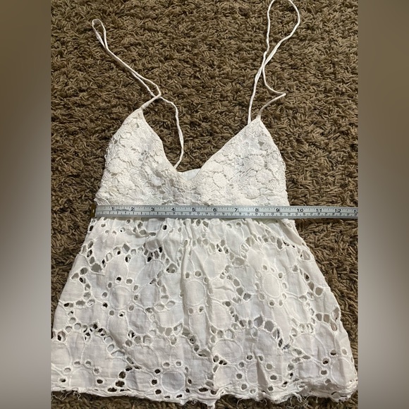 🌟Host Pick!!🌟Abercrombie & Fitch Crop Top Tank - Picture 2 of 6